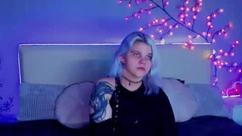 Snapshot of joannlowes chatting on 09-21-25, 07:04 Joann online show from 09-21-25, 07:04