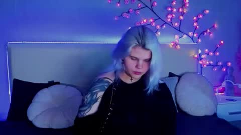 Snapshot of joannlowes chatting on 09-30-25, 08:36 Joann online show from 09-30-25, 08:36