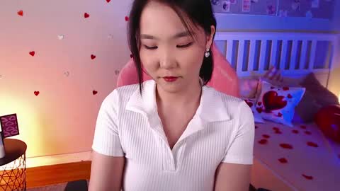 Amina online show from 02-12-25, 03:27