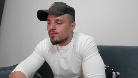 Snapshot of jodogs chatting on 02-11-25, 11:32 Tiberius online show from 02-11-25, 11:32