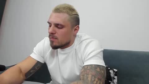 Snapshot of jodogs chatting on 02-12-25, 03:27 Tiberius online show from 02-12-25, 03:27