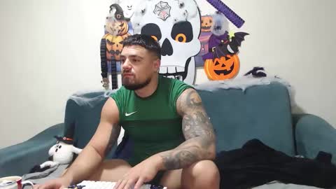 Snapshot of jodogs chatting on 11-02-25, 06:16 Tiberius online show from 11-02-25, 06:16