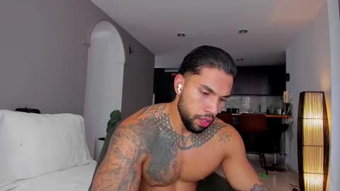 joe_esthetic online show from 10-08-25, 09:01