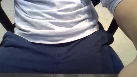 Snapshot of joejoe_1985 chatting on 01-02-25, 10:44 joejoe_1985 online show from 01-02-25, 10:44