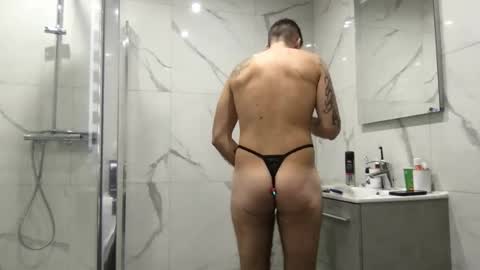 Snapshot of joejose03 chatting on 11-23-25, 01:44 joejose03 online show from 11-23-25, 01:44