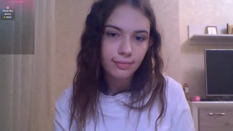 Jennifer online show from 01-10-26, 05:15