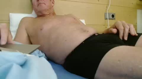 Snapshot of joesmithward chatting on 03-04-25, 12:12 joesmithward online show from 03-04-25, 12:12