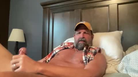 Snapshot of joestros chatting on 11-19-25, 10:43 joestros online show from 11-19-25, 10:43