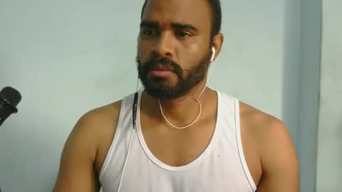 johan2222222222 online show from 02-02-26, 02:05