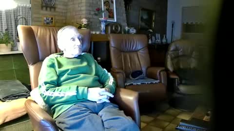 johan7 heet online show from 12-14-24, 07:36