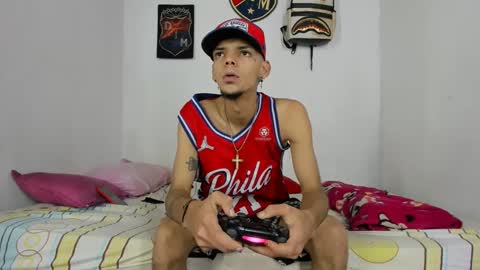 johan_and_antonella online show from 12-11-24, 10:38