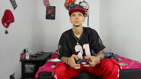 johan_and_antonella online show from 12-27-24, 05:20