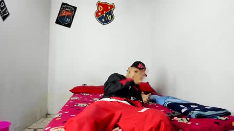 johan_and_antonella online show from 01-27-25, 04:41