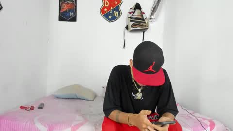 johan_and_antonella online show from 09-30-25, 03:22