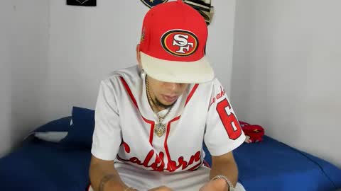 johan_and_antonella online show from 12-18-25, 08:04