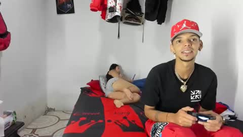 johan_and_antonella online show from 04-15-26, 06:20