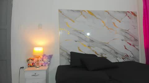 Snapshot of johan_miller1 chatting on 10-31-25, 07:37 johan online show from 10-31-25, 07:37