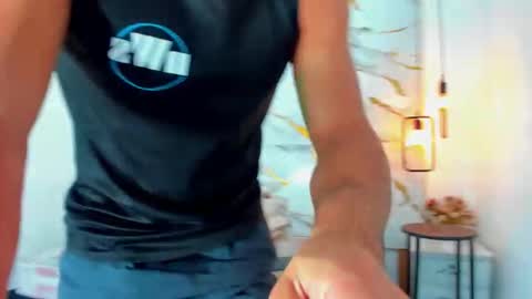 Snapshot of johan_miller1 chatting on 11-01-25, 10:17 johan online show from 11-01-25, 10:17