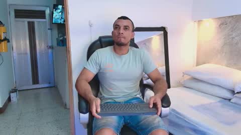 Snapshot of johan_miller1 chatting on 02-23-26, 06:44 johan online show from 02-23-26, 06:44