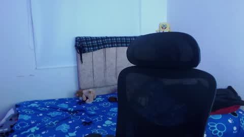 JOHAN independient model online show from 09-17-25, 05:25