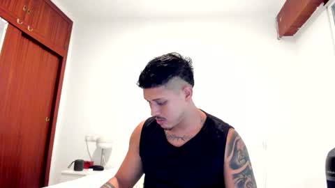 Johan Smith online show from 07-18-26, 02:43