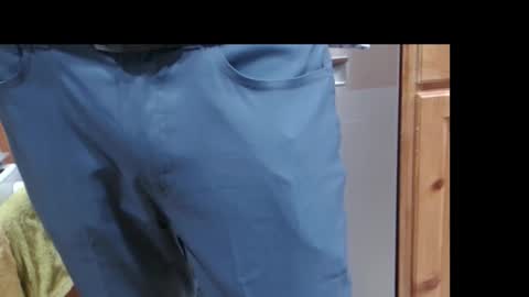 Snapshot of johhnyt chatting on 12-14-25, 02:28 Busy working so not reading comments sorry online show from 12-14-25, 02:28