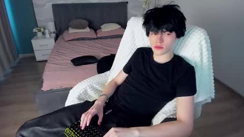 Snapshot of john_arthurs chatting on 09-19-25, 02:29 John online show from 09-19-25, 02:29