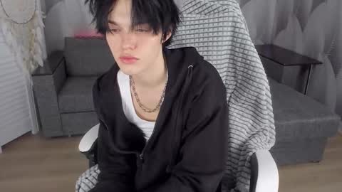 Snapshot of john_arthurs chatting on 11-01-25, 06:04 John online show from 11-01-25, 06:04