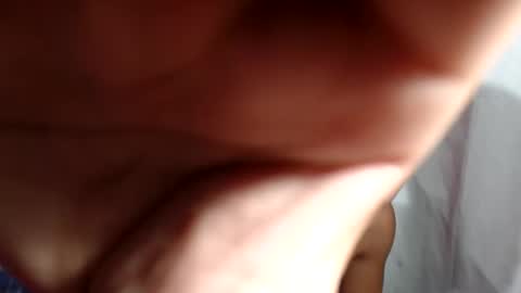 Snapshot of john_carloss chatting on 11-23-25, 05:35 john and thallea online show from 11-23-25, 05:35