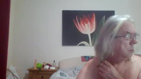 Snapshot of john_little_one chatting on 12-26-24, 03:42 JOHN online show from 12-26-24, 03:42