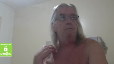 Snapshot of john_little_one chatting on 01-16-25, 05:23 JOHN online show from 01-16-25, 05:23