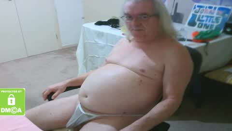 Snapshot of john_little_one chatting on 01-28-25, 07:53 JOHN online show from 01-28-25, 07:53