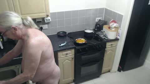 Snapshot of john_little_one chatting on 02-13-25, 12:35 JOHN online show from 02-13-25, 12:35