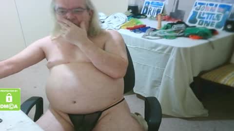 Snapshot of john_little_one chatting on 02-14-25, 06:29 JOHN online show from 02-14-25, 06:29