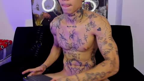 Snapshot of john_mystic chatting on 05-11-26, 10:51 Jhon Mystic online show from 05-11-26, 10:51