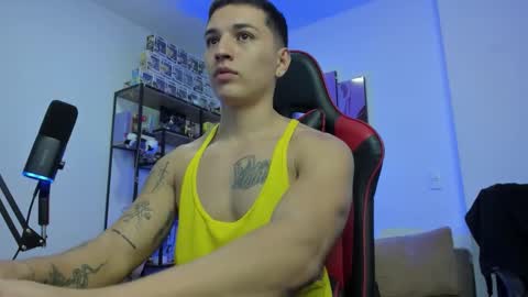 Snapshot of john_s117 chatting on 01-05-26, 10:46 JOHN online show from 01-05-26, 10:46