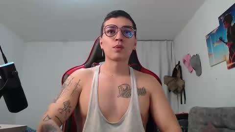 JOHN online show from 04-25-26, 04:37