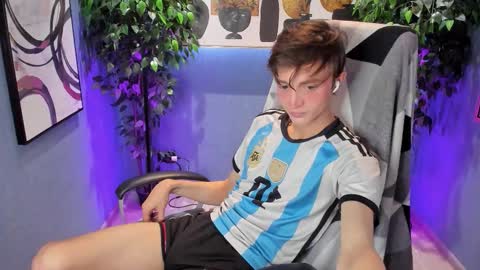 John online show from 09-12-25, 08:20