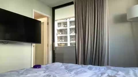 JAXX online show from 12-11-24, 01:37