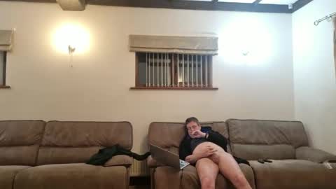 Snapshot of johnathan_stuart33 chatting on 03-08-26, 11:52 johnathan_stuart33 online show from 03-08-26, 11:52