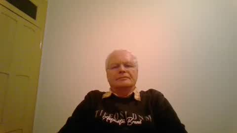Snapshot of johndesnudado chatting on 12-28-24, 12:04 johndesnudado online show from 12-28-24, 12:04