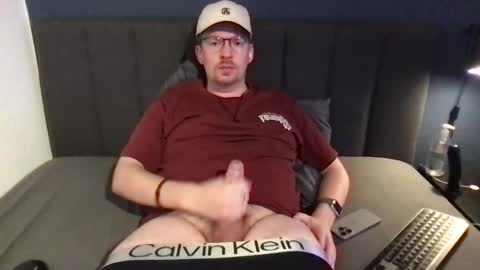 Snapshot of johndor22 chatting on 12-20-24, 10:22 Jones online show from 12-20-24, 10:22