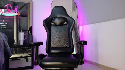 johnjaguar  online show from 04-08-26, 11:10