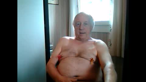 Snapshot of johnjohn6226623 chatting on 02-24-25, 01:53 johnjohn6226 online show from 02-24-25, 01:53
