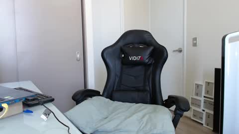 john online show from 02-06-25, 06:13