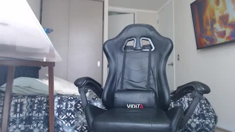 john online show from 09-17-25, 05:58