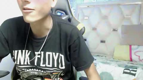 johnny_cagee online show from 11-14-25, 04:33