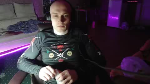 Johnny online show from 04-21-26, 05:06