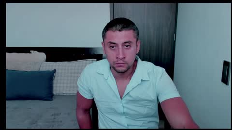 Snapshot of johnny_seens1 chatting on 01-23-25, 07:40 Johnny online show from 01-23-25, 07:40