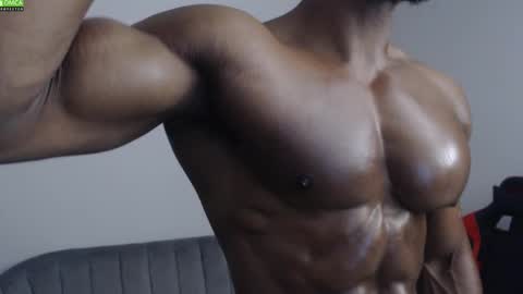 Snapshot of johnnydolce50 chatting on 10-09-25, 06:28 MASTER OF SUBS BETA SLAVES online show from 10-09-25, 06:28